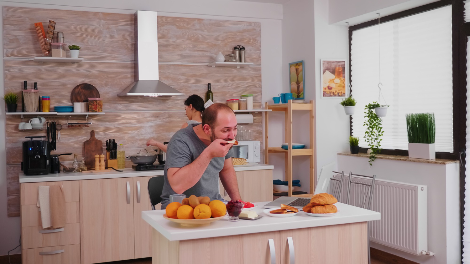 Smart Ideas to Make Your Small Kitchen Feel Bigger