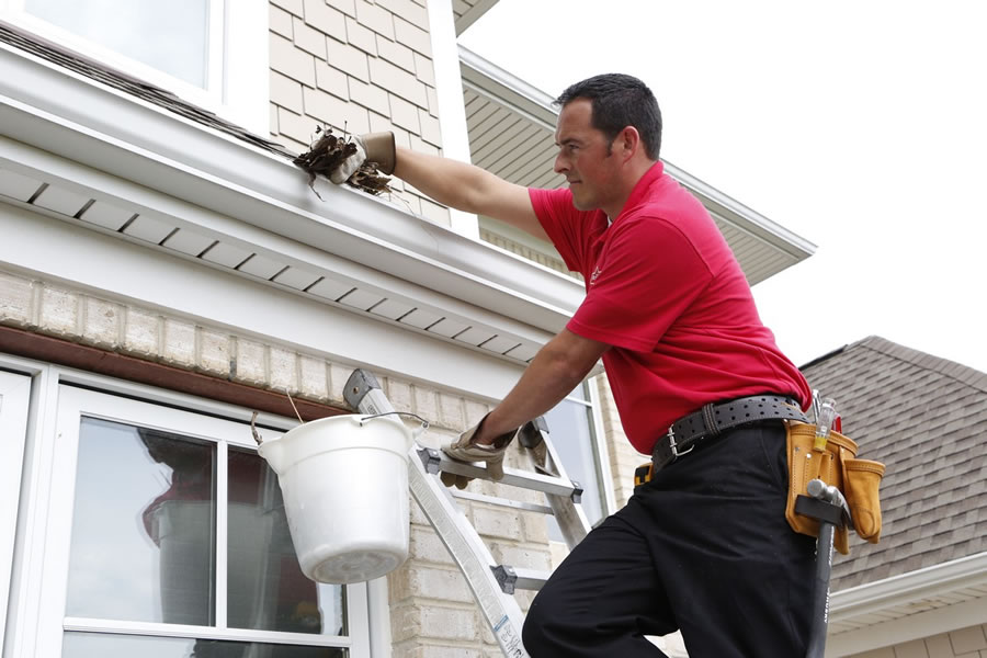 Gutter Cleaning in Gunter, TX